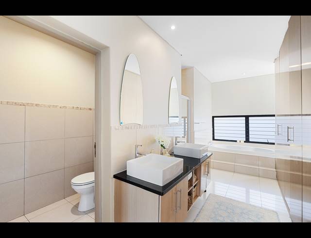 3 BEDROOM TOWNHOUSE FOR SALE IN BRYANSTON